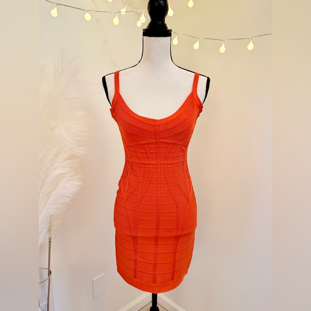 🌾  Hervé Léger Firey Orange Collette Dress